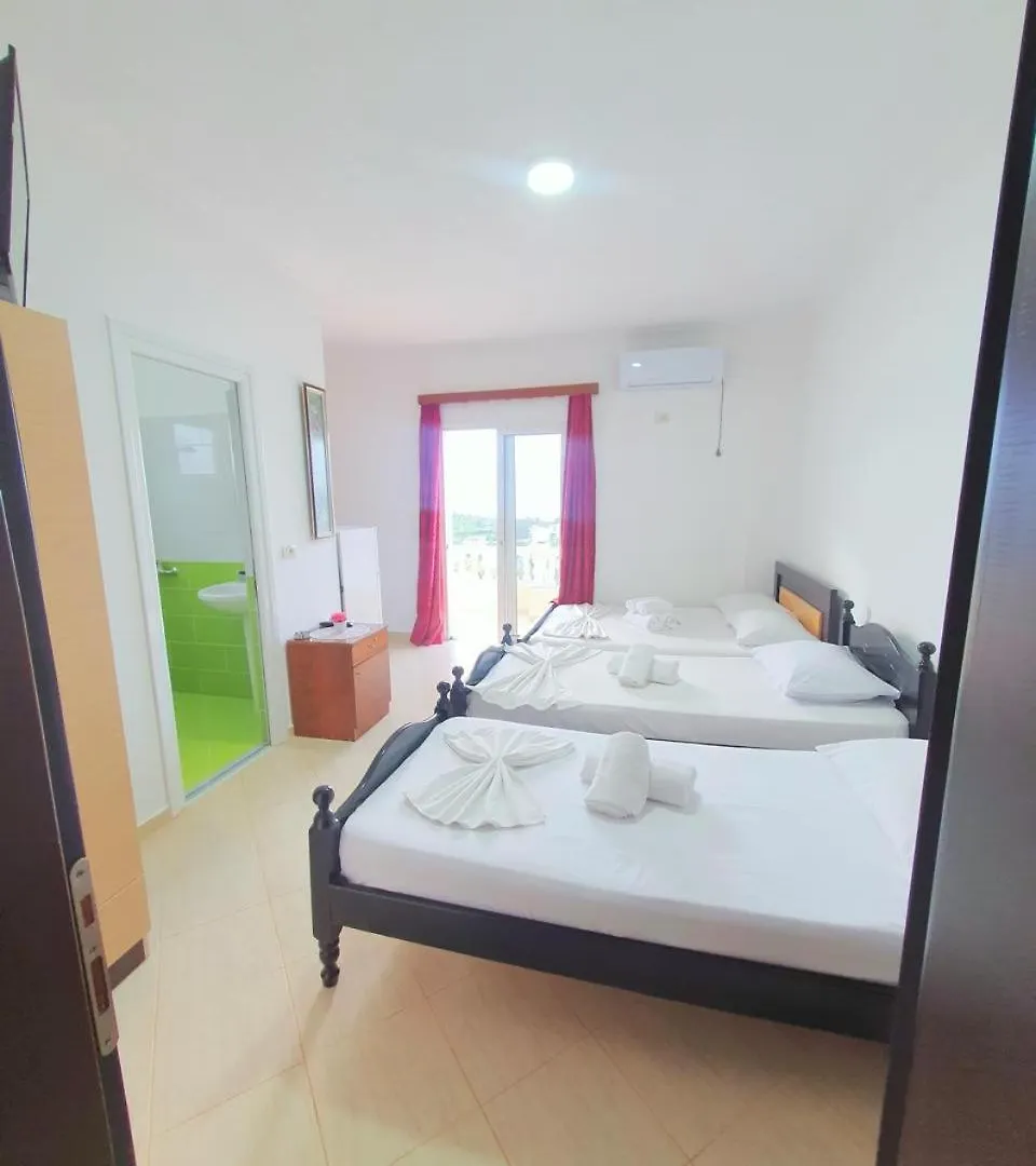 Vila Star Ksamil 3*,  Albania
