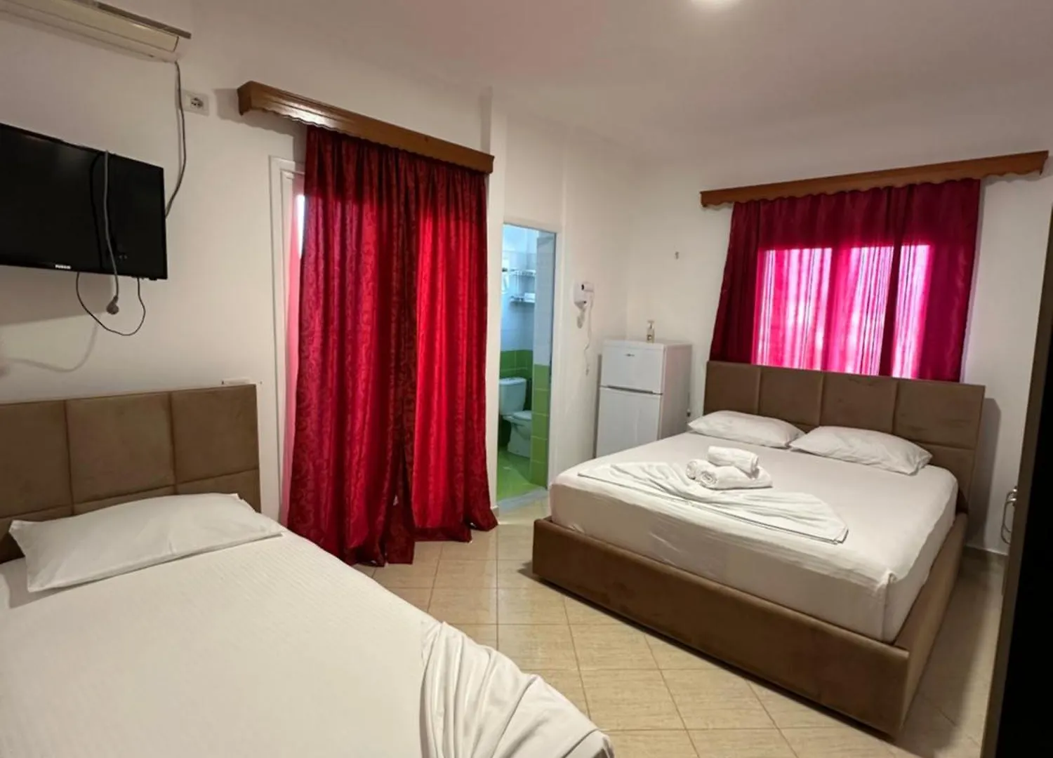 Vila Star Ksamil 3*,  Albania